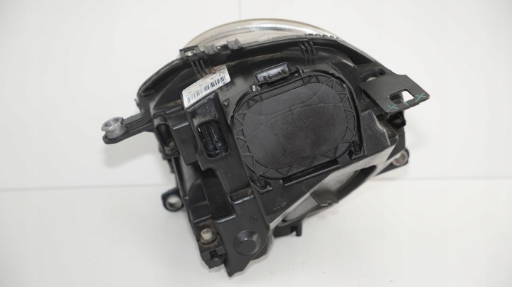 PHARE DROIT AVANT AVANT MINI COOPER R56 06-11R