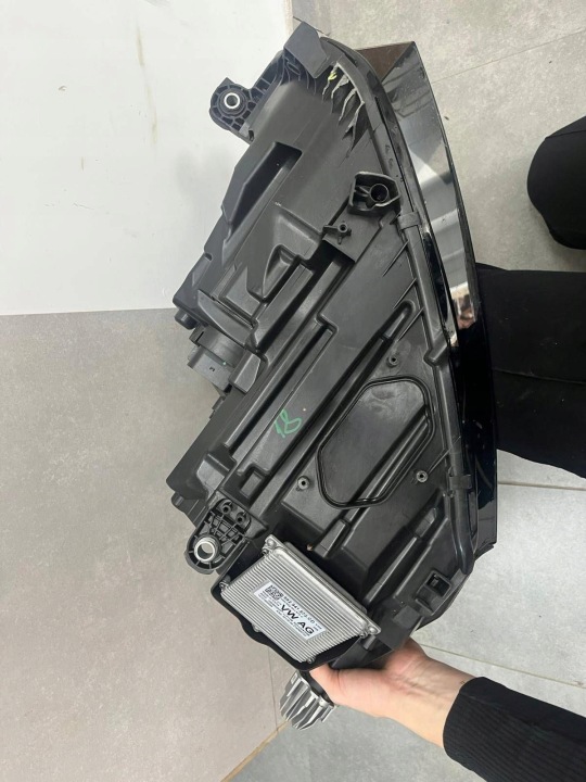 PHARE AVANT SKODA OCTAVIA IV COMPLET LED 19-24 LH 5E4941015A