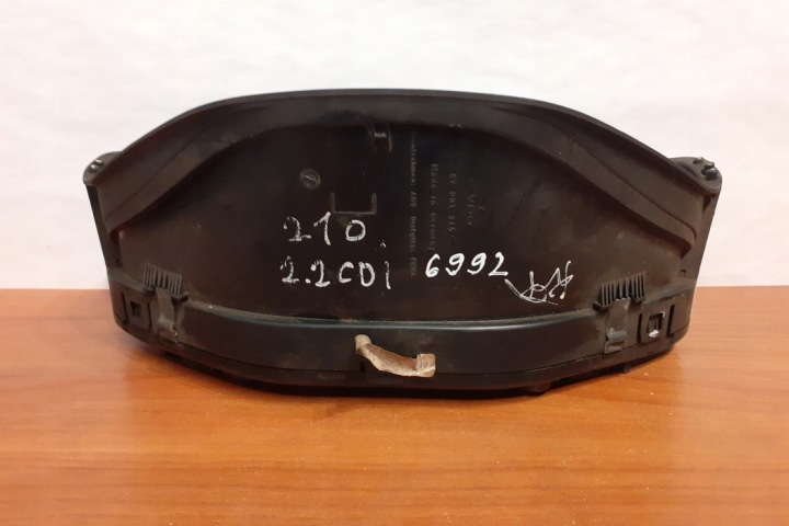 COMPTEUR MERCEDES-BENZ E (W210) 6992 2.2L DIESEL 75KW 1999