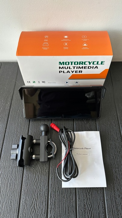 CAMECHO ÉCRAN MOTOCYCLETTE 8,1″ CARPLAY ANDROID AUTO IP68 BLUETOOTH