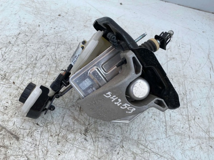 VOLVO XC40 BOOSTER SERVO FREINS AVEC GLOWNYM CYLINDREM B4 MILD-HYBRID AWD SUV