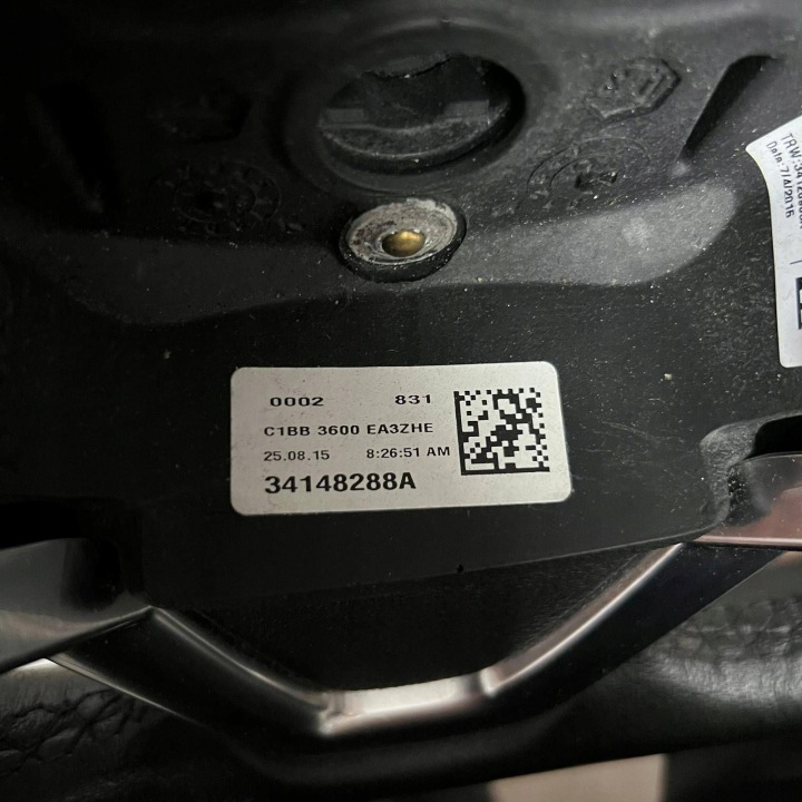FORD FIESTA MK7 LIFT 2013-17R. VOLANT CUIR