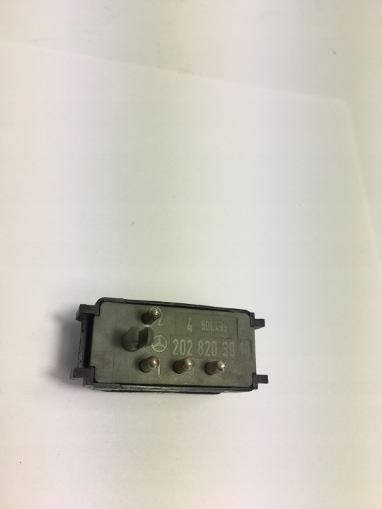 COMMUTATEUR RYGLOWANIA PORTES MERCEDES W124 W140 2028203910