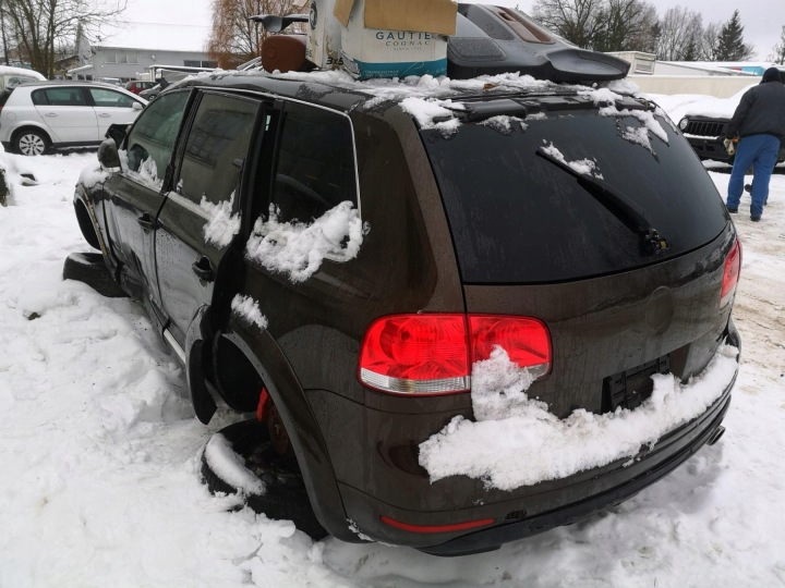 VOLKSWAGEN TOUAREG MOTEUR BOUCHONS RÉCHAUFFEURS 2004 4.2L 52495223