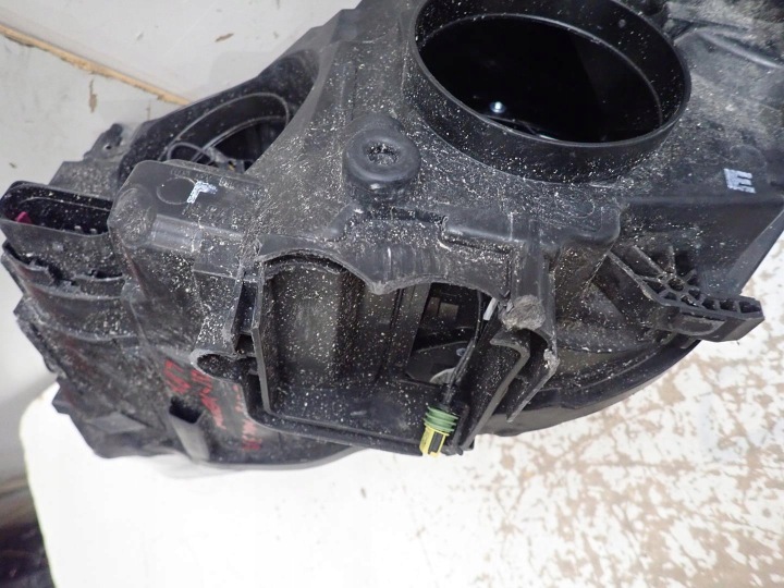 PHARE AVANT AVANT DROITE FORD FOCUS MK3 LIFT 2014- BI-XENON