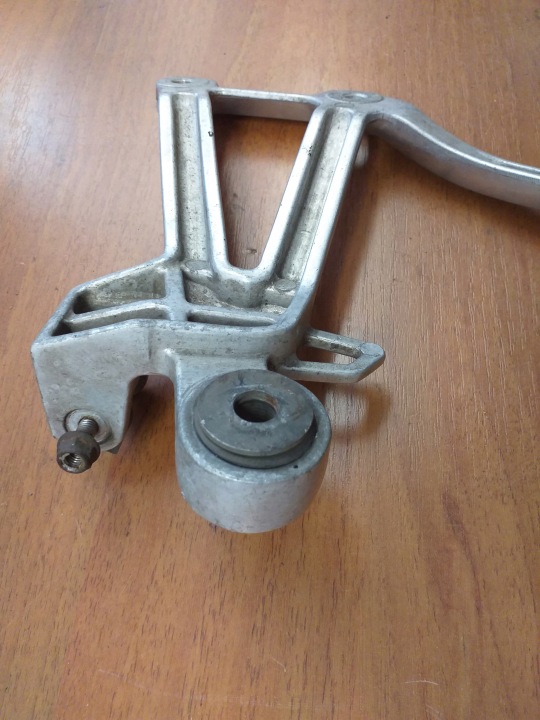 YAMAHA FZS400 FZS 400 98-02 SET PODNOZEK ARRIÈRE DROIT