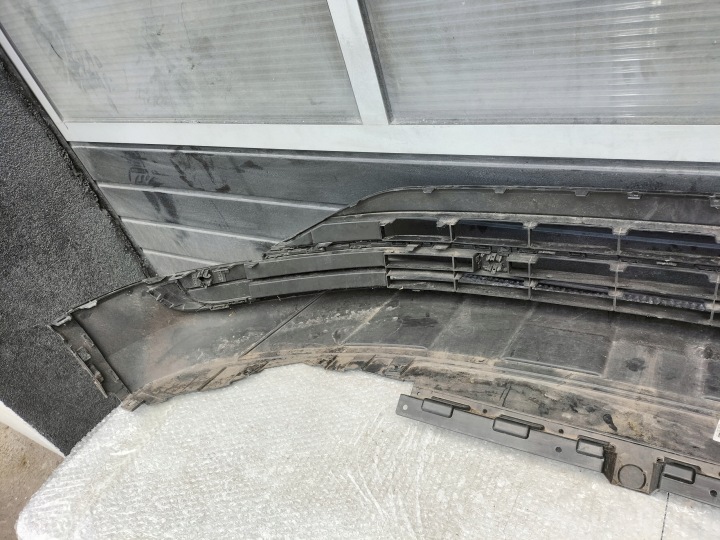VW TIGUAN LIFT DOUBLURE PARE-CHOCS 5NA805901 SZCZECIN -GORZOW-POZNAN) 3238