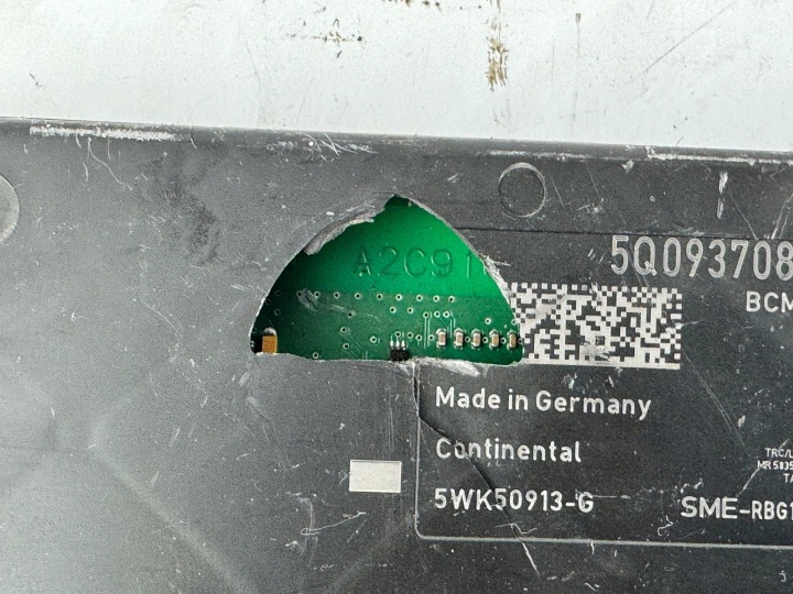 VW SKODA SEAT MODULE CONFORT 5Q0937084AS