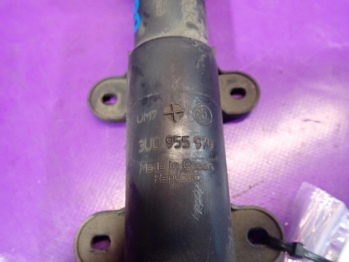 SKODA SUPERB I BERLINE 06-08 LIFT LAVE-GLACE PHARES GAUCHE 3U0955979