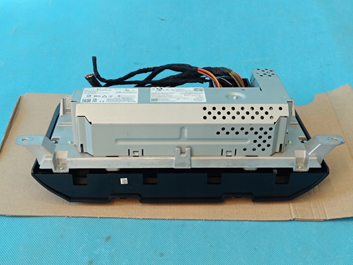 SKODA OCTAVIA IV COMBI 2,0TDI 110KW 2023R MONITEUR ÉCRAN NAWI 5E3035869C