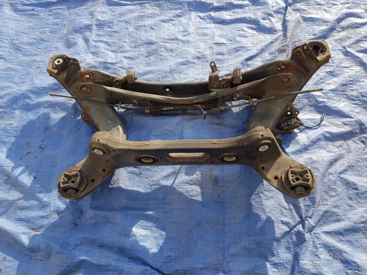 BERCEAU ARRIÈRE MERCEDES W207 C207 POUTRE CHÂSSIS CHÂSSIS