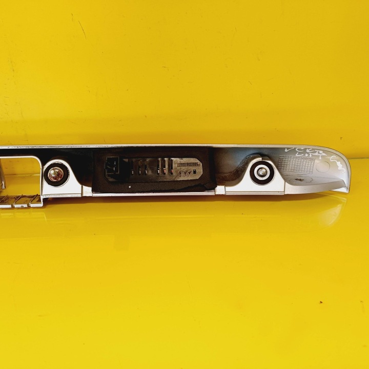 CACHE COUVERCLES DE COFFRE COUVERCLES DE COFFRE OPEL VECTRA B LIFT UNIVERSEL 90464809 NR254