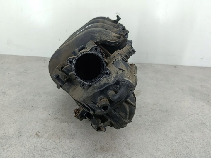 COLLECTEUR ADMISSION VW TOURAN I 06F133210P 2.0 FSI