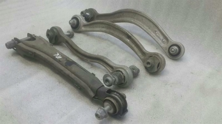 MERCEDES E CLASS W238 LEFT REAR WISHBONE A2053506503 REAR LEFT HANDLEBAR AVEC