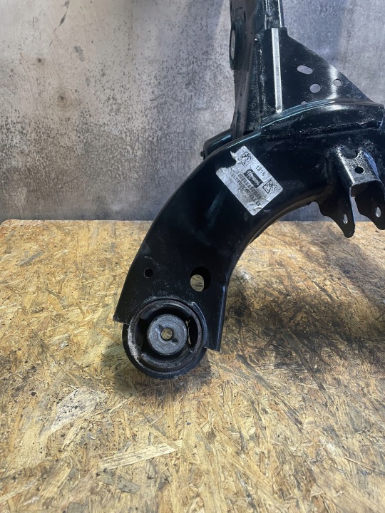 DODGE CHALLENGER CHÂSSIS AUXILIAIRE ARRIÈRE 68339956AA 2020