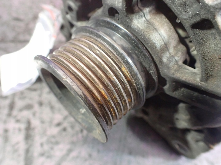 SEAT CORDOBA I 6K 99-03 1.6 ALTERNATEUR 037903025L 0124315005