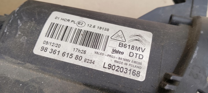 PHARE AVANT AVANT DROITE CITROEN C3 III 3 LIFT 21-24R COMPLET LED 9836161580