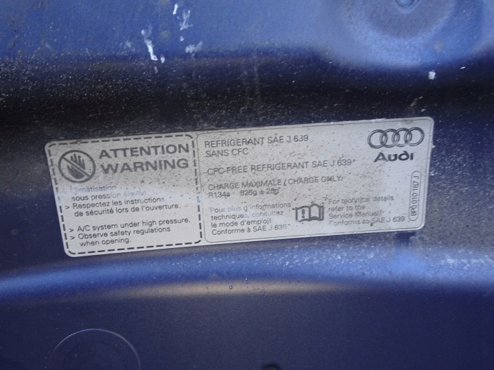 AUDI A3 8P LIFT 08-12R CAPOT COMPLÈTE LX5Q