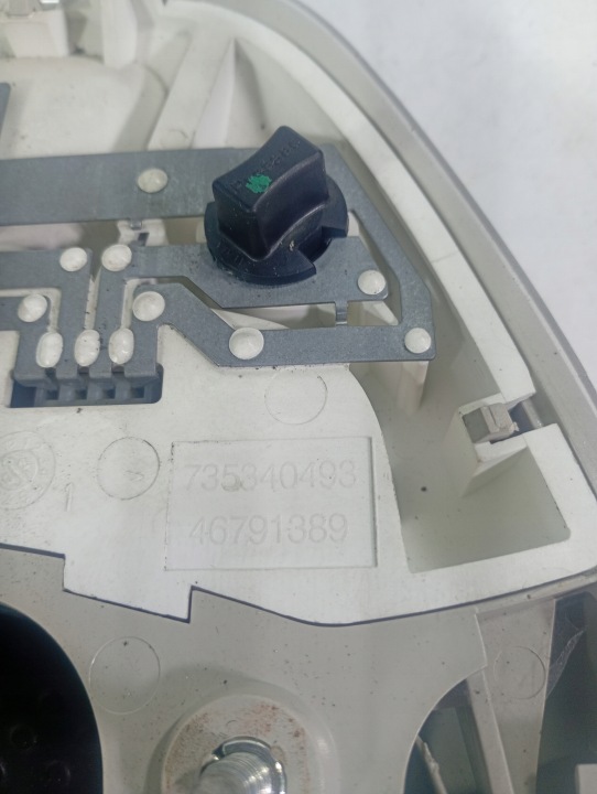 FIAT STILO 01-07 ÉCLAIRAGE CABINES AMPOULE INTÉRIEURE SUFITOWA OE 735340493