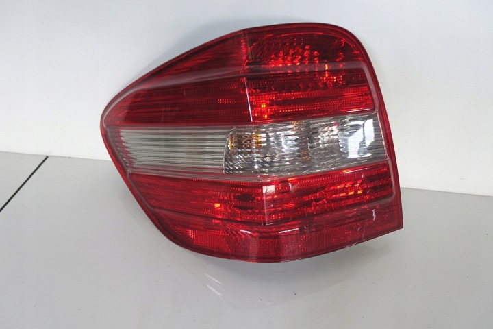 MERCEDES W164 ML PHARE ARRIÈRE GAUCHE GAUCHE ARRIÈRE 1648200164