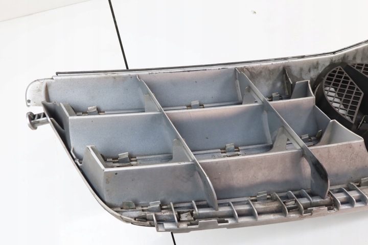 MERCEDES W204 C-KLASA AMG GRILLE CALANDRE 2048800023 ORIGINAL