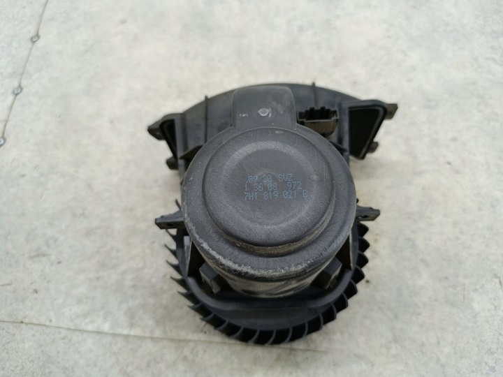 VENTILATEUR CONDUIT D'AIR VENTILATEUR VW TRANSPORTER T5 7H1819021B 1.9 TDI