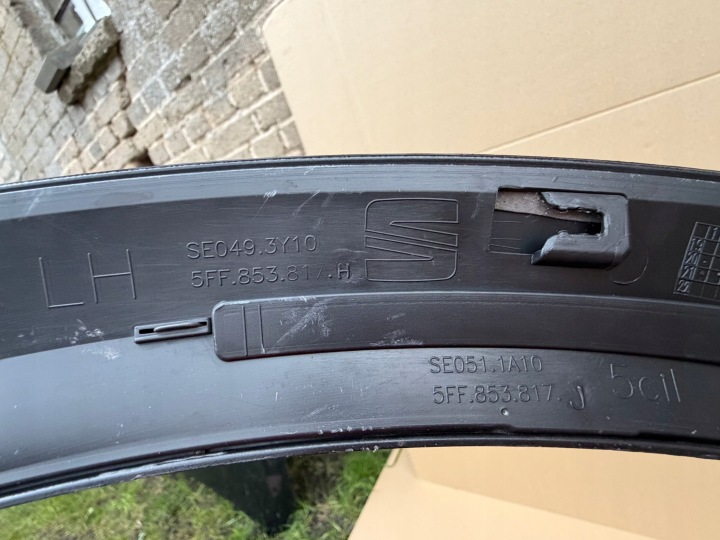 SEAT CUPRA FORMENTOR GAUCHE MOULURE GARDE-BOUE ARRIÈRE ARRIÈRE