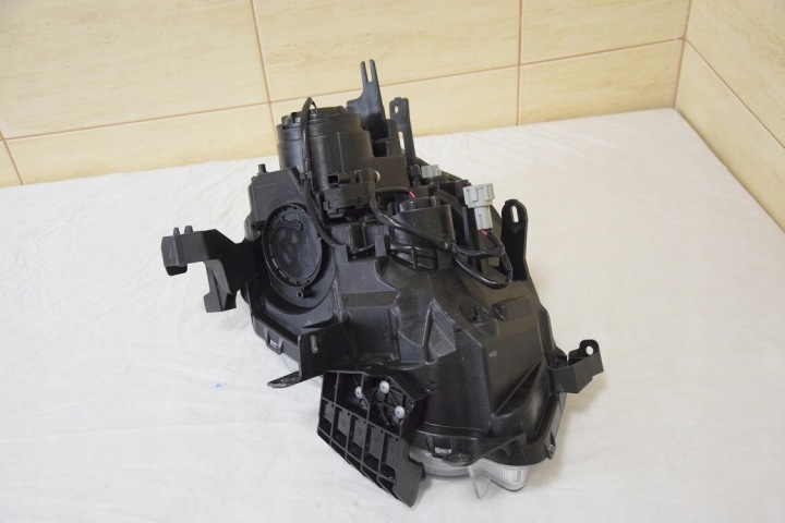 X-TRAIL II T31 LIFT 10-13R. AVANT PHARE AVANT