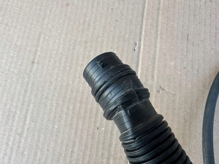 BMW 2 F45 ENTRÉE TUYAU RÉSERVOIR LAVE-GLACES 7301629