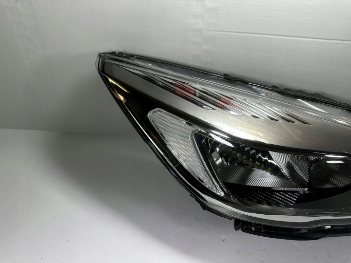 KUGA MK2 LIFT PHARE DROITE GAUCHE AVANT ORDINAIRE GV41-13W030-AG GV41-13W029-AG