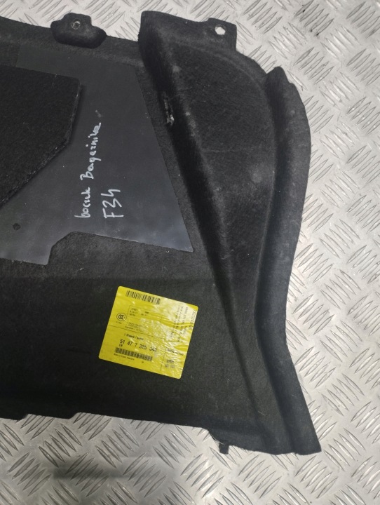 BMW F34 GARNITURE COUVERCLES DE COFFRE DROITE 7325340