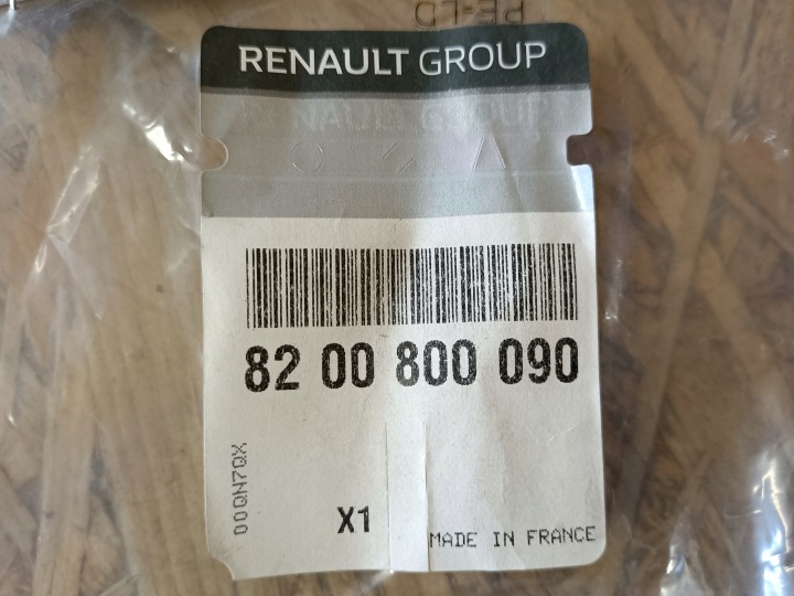RENAULT CLIO III 09- GLISSIÈRE FIXATION PHARES PARE-CHOCS GAUCHE AVANT 8200800090