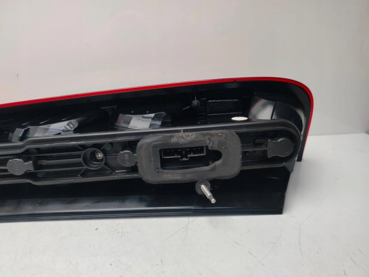 FORD C-MAX MK1 LIFT PHARE GAUCHE ARRIÈRE GAUCHE ARRIÈRE