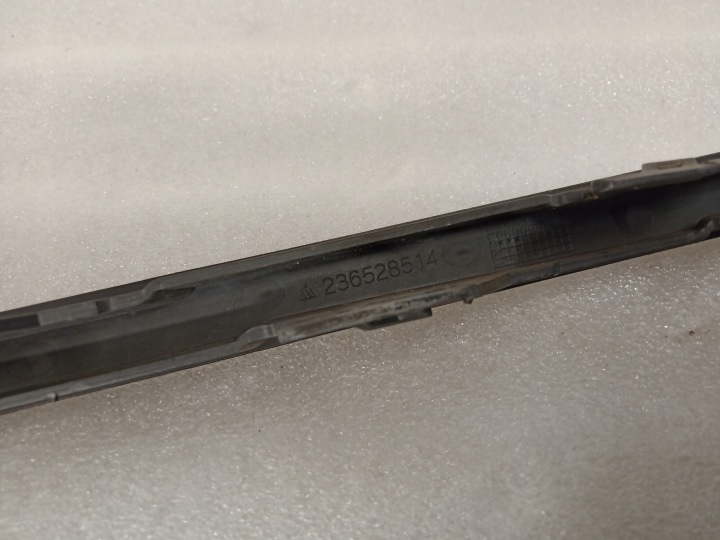 BAGUETTES PARE-CHOCS ENSEMBLE AVANT PL OPEL ASTRA V K 2015- 13469545 13469544
