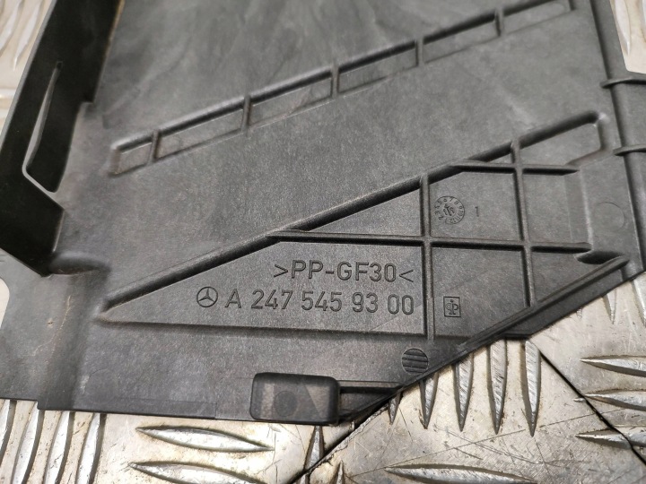MERCEDES-BENZ A W177 2019 COUVERCLE BOÎTES BATTERIE
