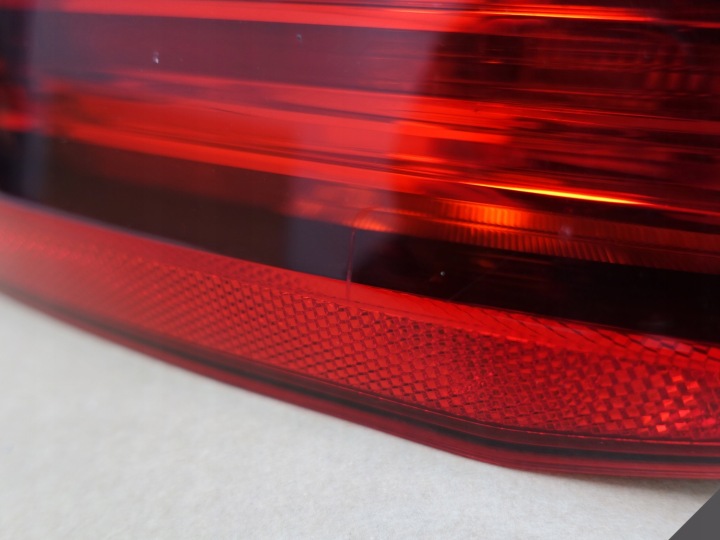 BMW 2 F45 LIFT LCI LED DANS COUVERCLE DE COFFRE ARRIÈRE GAUCHE OU DROIT