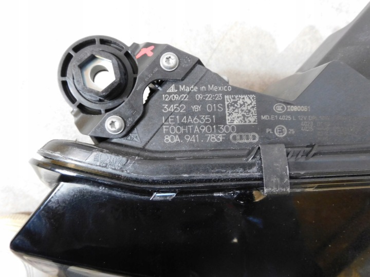 AUDI Q5 80A PHARE GAUCHE MATRIX 80A941783F 80A941035F