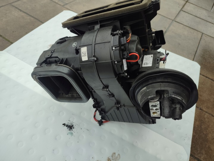 CHAUFFAGE JEU VENTILATEUR MOTEURS BMW X1 F48 EUROPE