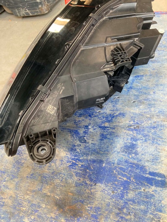 PHARE AVANT AUDI Q5 80A.941.036 AVANT LIFT COMPLET LED MATRIX