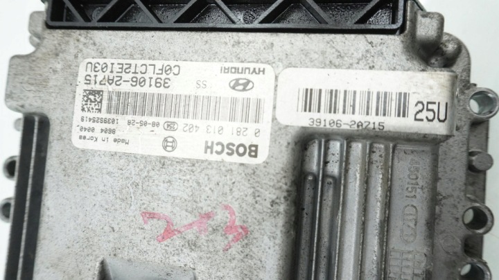 HYUNDAI I30 I 1.6 CRDI ORDINATEUR CONTRÔLEUR MOTEUR 39106-2A715