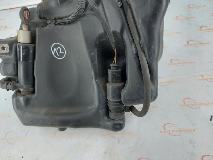 MERCEDES W212 11R RÉSERVOIR LAVE-GLACES A2048602360