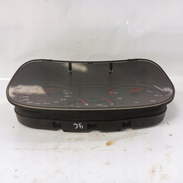 VW GOLF IV 1.9 COMPTEUR TABLEAU DE BORD EUROPE 1J0919880D 0263604025