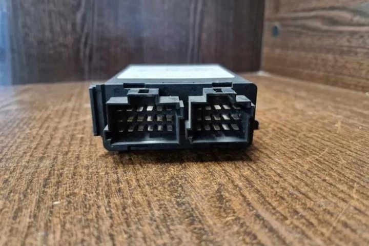 MODULE CENTRAL SERRURE MERCEDES-BENZ SPRINTER 3-T FURGON (903) 0004461019