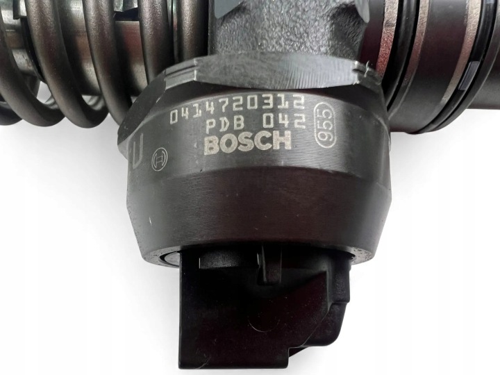 INJECTEUR VW GOLF V (1K1) 0414720312 33482124 2007