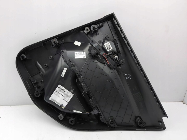 AUDI A1 2023 GAUCHE CÔTÉ CARDAN BRODERIE PORTES ARRIÈRE