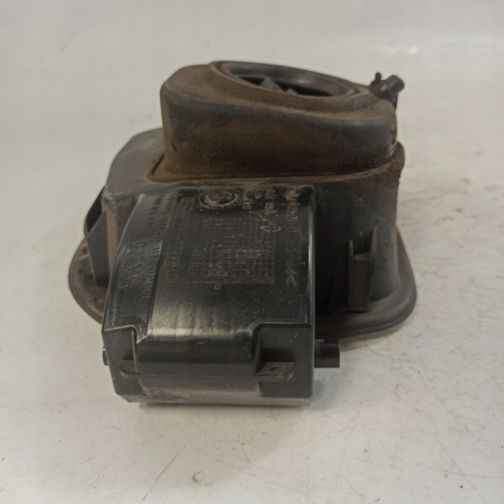 SKODA RAPID I CLAPET SUPPORT GOULOTTE DE REMPLISSAGE CARBURANTS 5JA809999A