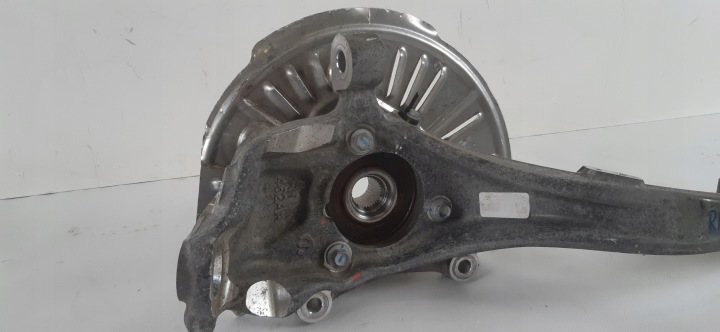 JEEP GRAND CHEROKEE WL 2.0 T MOYEU ROTULE DE DIRECTION DROITE AVANT P68483788AC