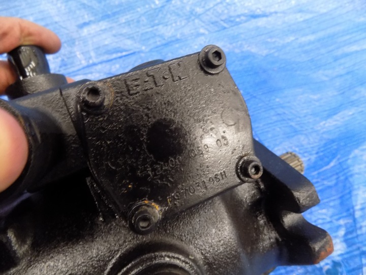 POMPE HYDRAULIQUE 86607580R CNH NOUVEAU HOLLAND LS190 LX985