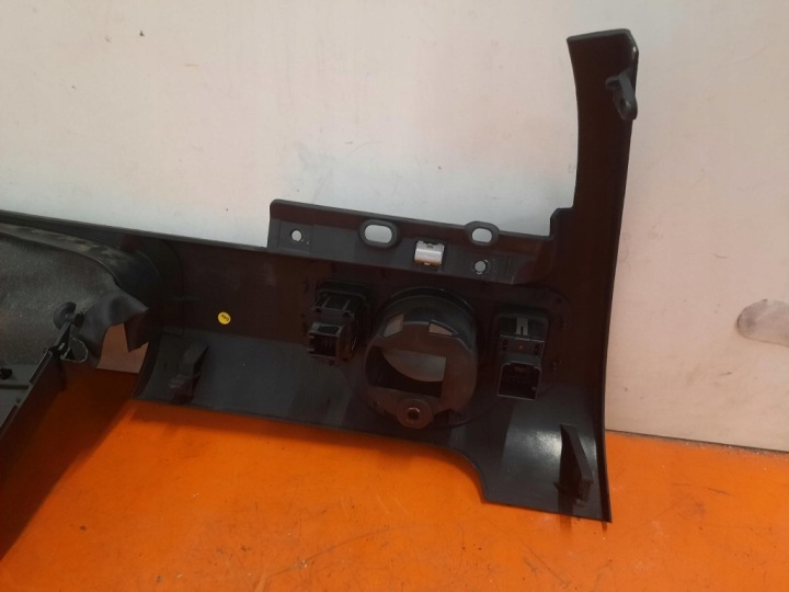 VOLKSWAGEN PASSAT B6 05-10 PROTECTION COLONNES SOUS DIRECTION 3C1857200