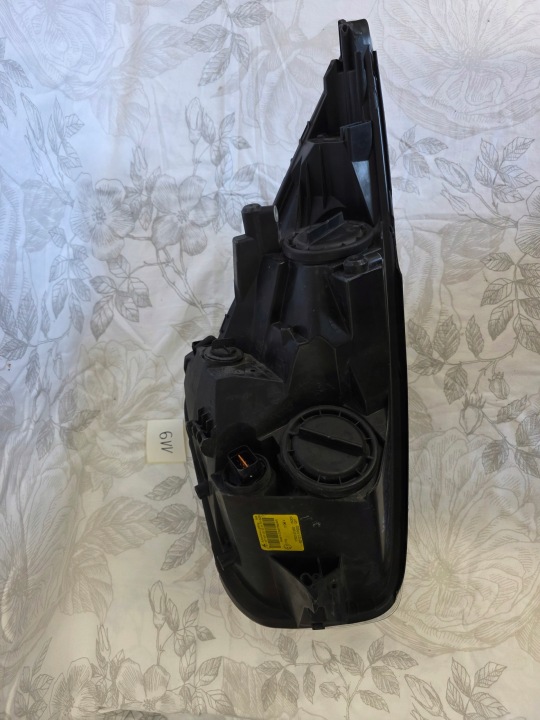 PHARE PROJECTEUR GAUCHE AVANT KIA VENGA 92101-1P000